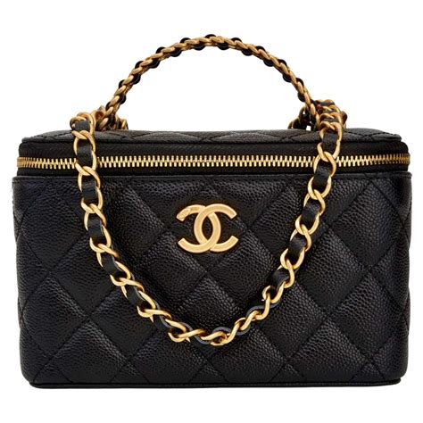 sac vanity chanel noir|Chanel vanity cases.